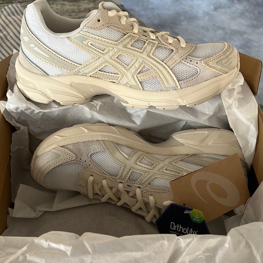 ASICS GEL-1130 in White/Birch